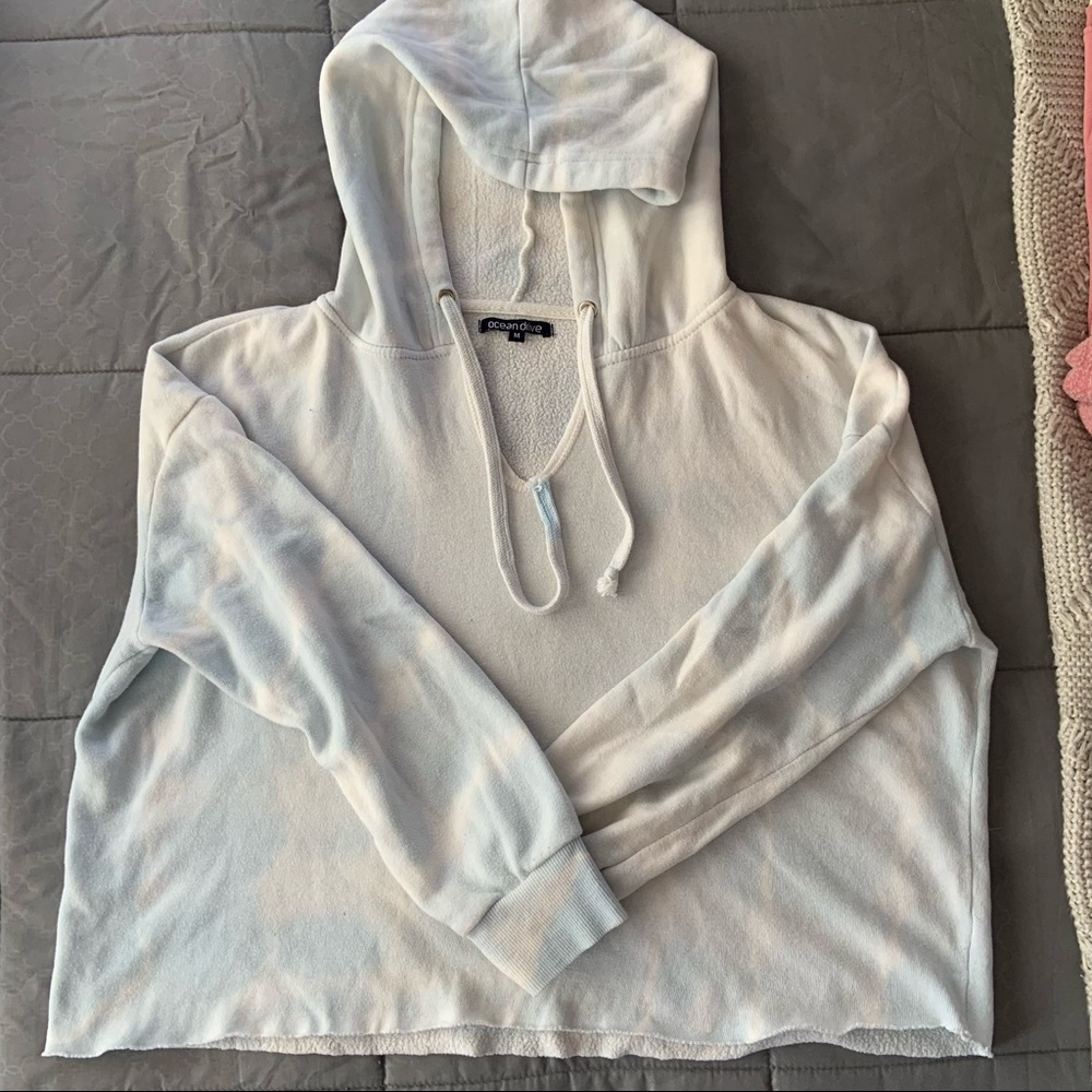Sky blue/white hoodie